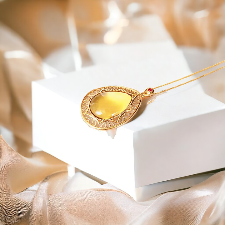 50％ OFF 送料0円 水滴天然琥珀 ネックレス ギフト ナチュラル アクセサリー　花　アート