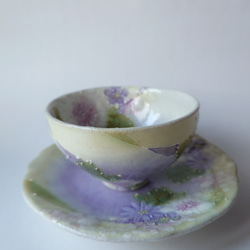 母のCreema陶器市2024工房ゆずりは　カップ＆ソーサー　紫を主体にした華やかで上品な絵柄　花かざり　29292　 8枚目の画像
