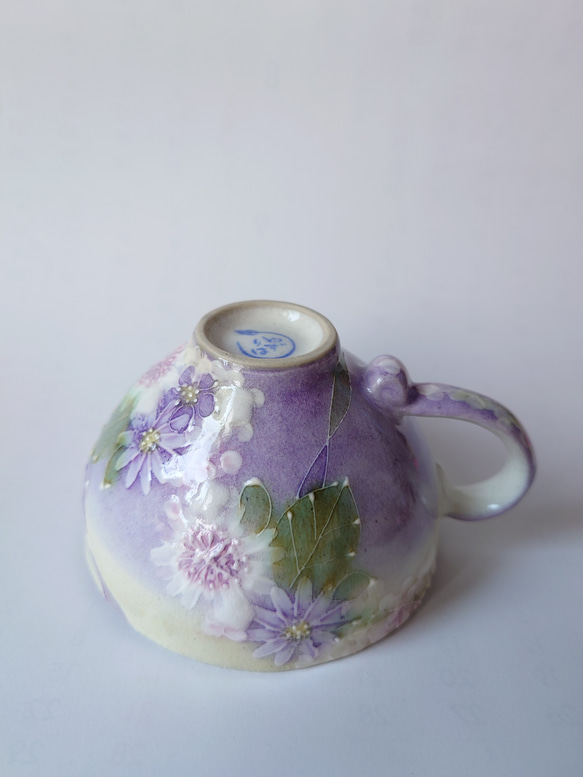 母のCreema陶器市2024工房ゆずりは　カップ＆ソーサー　紫を主体にした華やかで上品な絵柄　花かざり　29292　 11枚目の画像
