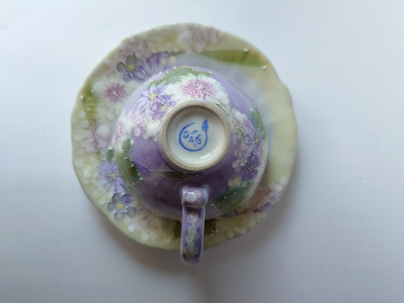 母のCreema陶器市2024工房ゆずりは　カップ＆ソーサー　紫を主体にした華やかで上品な絵柄　花かざり　29292　 12枚目の画像