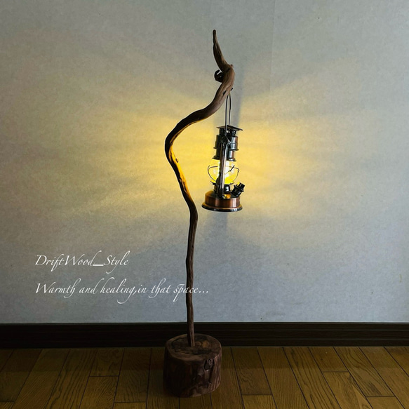 流木インテリア 芸術的にうねる細身の流木スタンド ランタンやエアプラントを飾れる置物 北欧 照明 木材 癒し N28 8枚目の画像