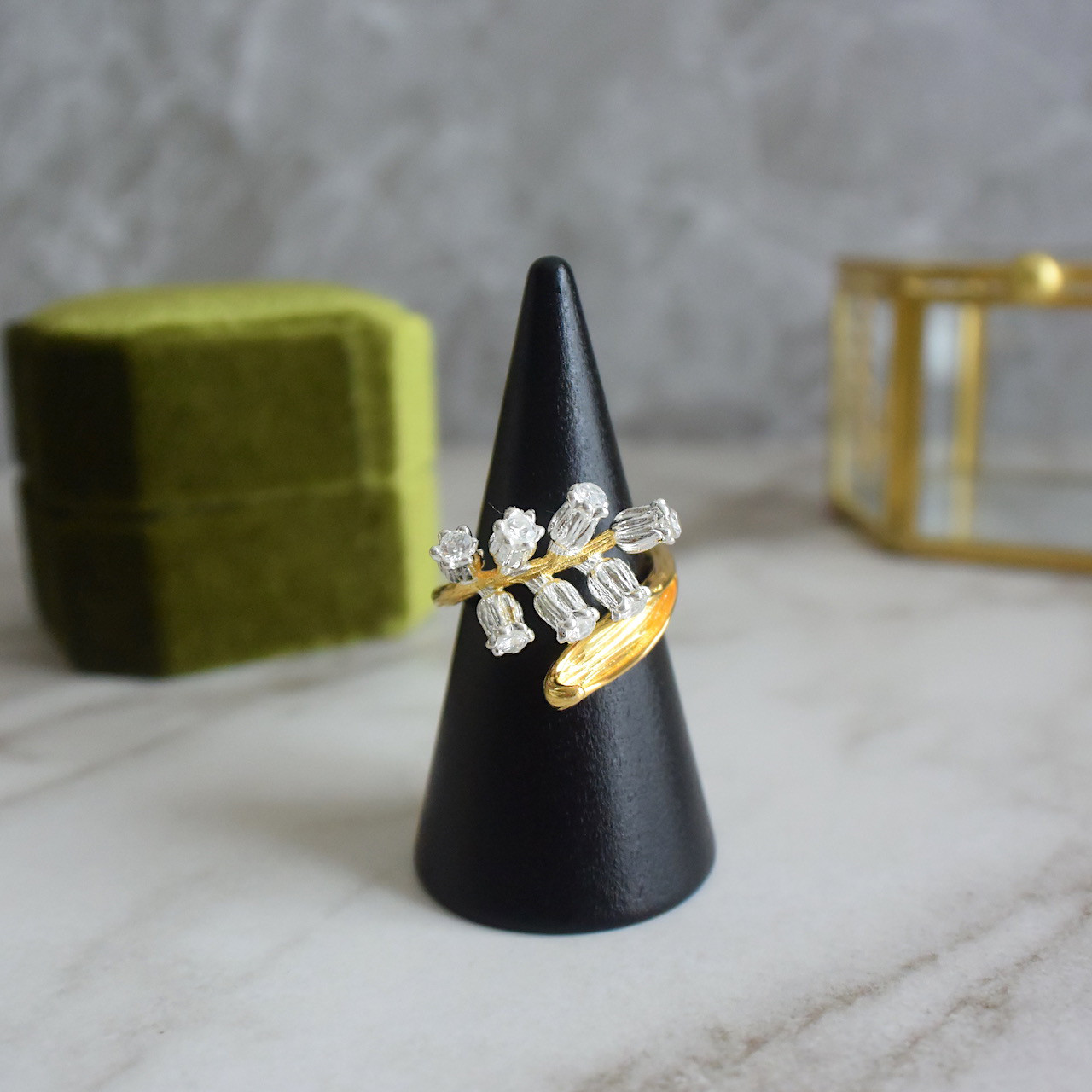 すずらんのコンビカラーフォークリング ゴールド×シルバー