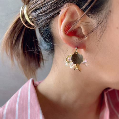 flower ブラウン 花びら ピアス/イヤリング ピアス（スタッド