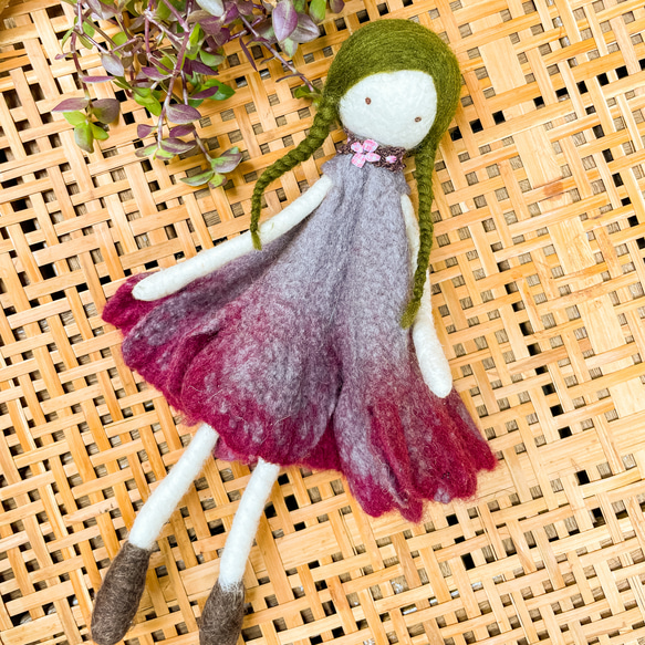 Lサイズ　フェルト人形飾り　ドールnasan-08 桜花 春スプリングギフト母の日新調　キーホルダー 1枚目の画像