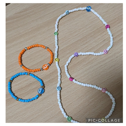 ホワイトクリームパールビーズネックレスと 特殊形状ブレスレット  