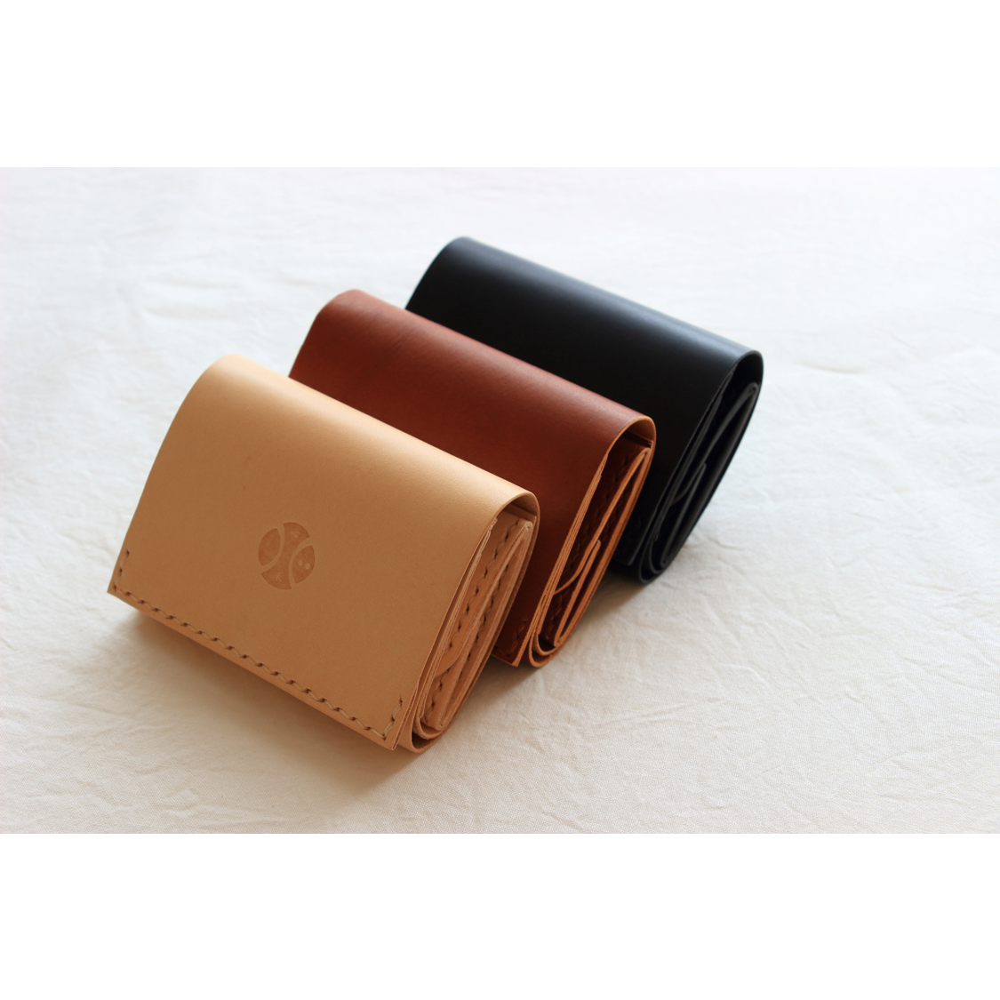 使いやすくて便利♪牛革 携帯入れミニクロス財布 ウォレット アクロス 財布 通販 日本製 ACROSS財布 小銭入れ カードケース