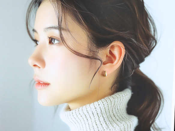☆大人気☆つけっぱなしOK 錆びないサージカルステンレス【小さめティアドロップ gold & silver】ピアス 5枚目の画像