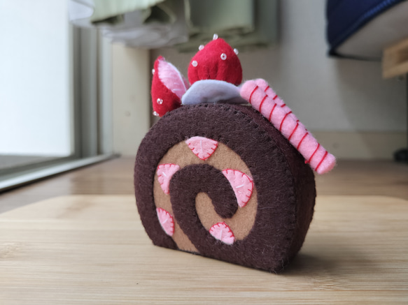 フェルト☆チョコ☆ロールケーキ　いちご＆バナナ 5枚目の画像