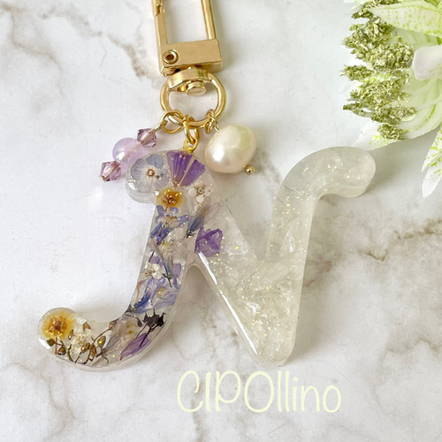 ☆asarinお花のイニシャルキーホルダー かすみ草 ピンク【080