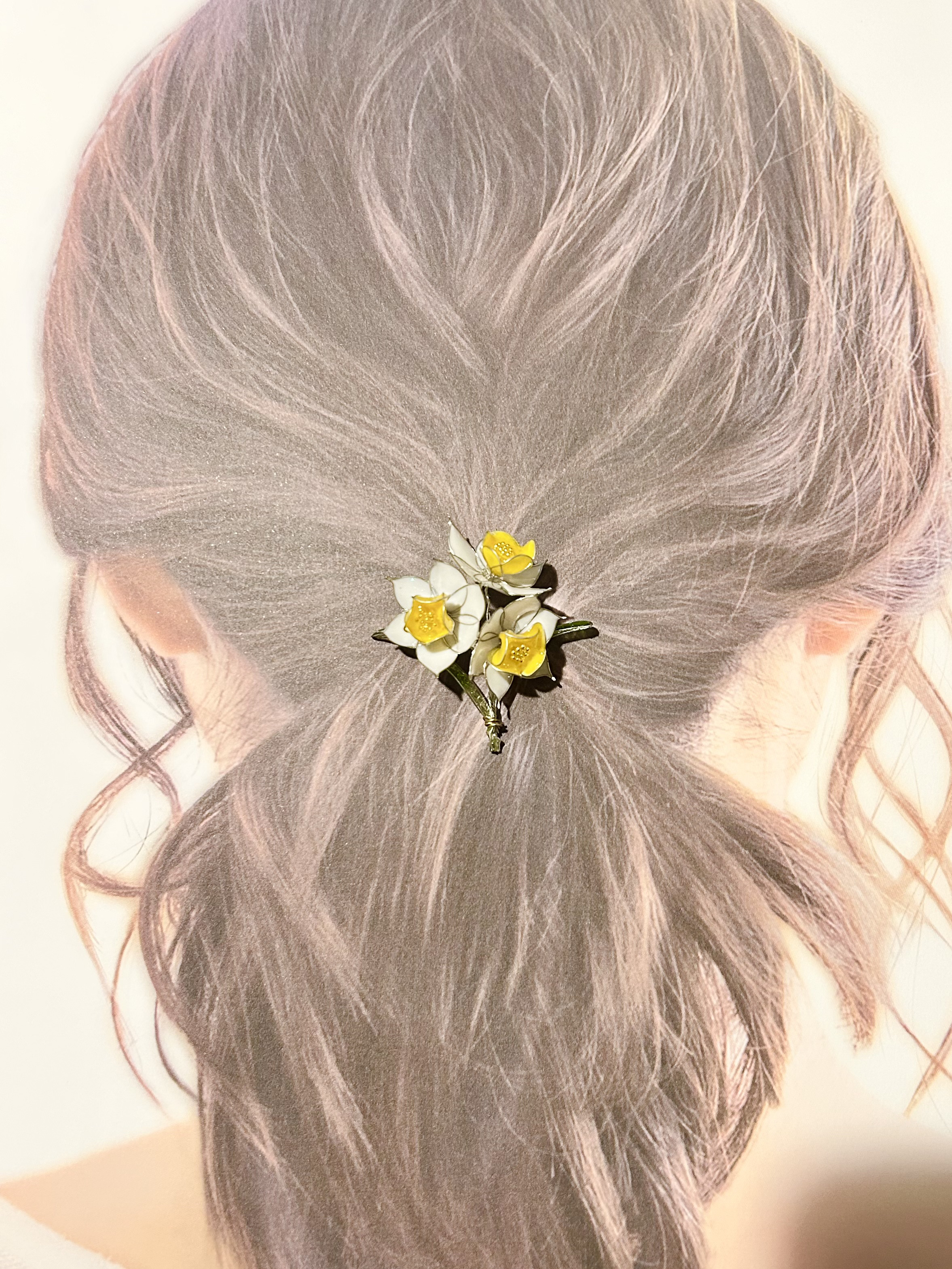 すいせんのポニーフック　春　白色　黄色　水仙