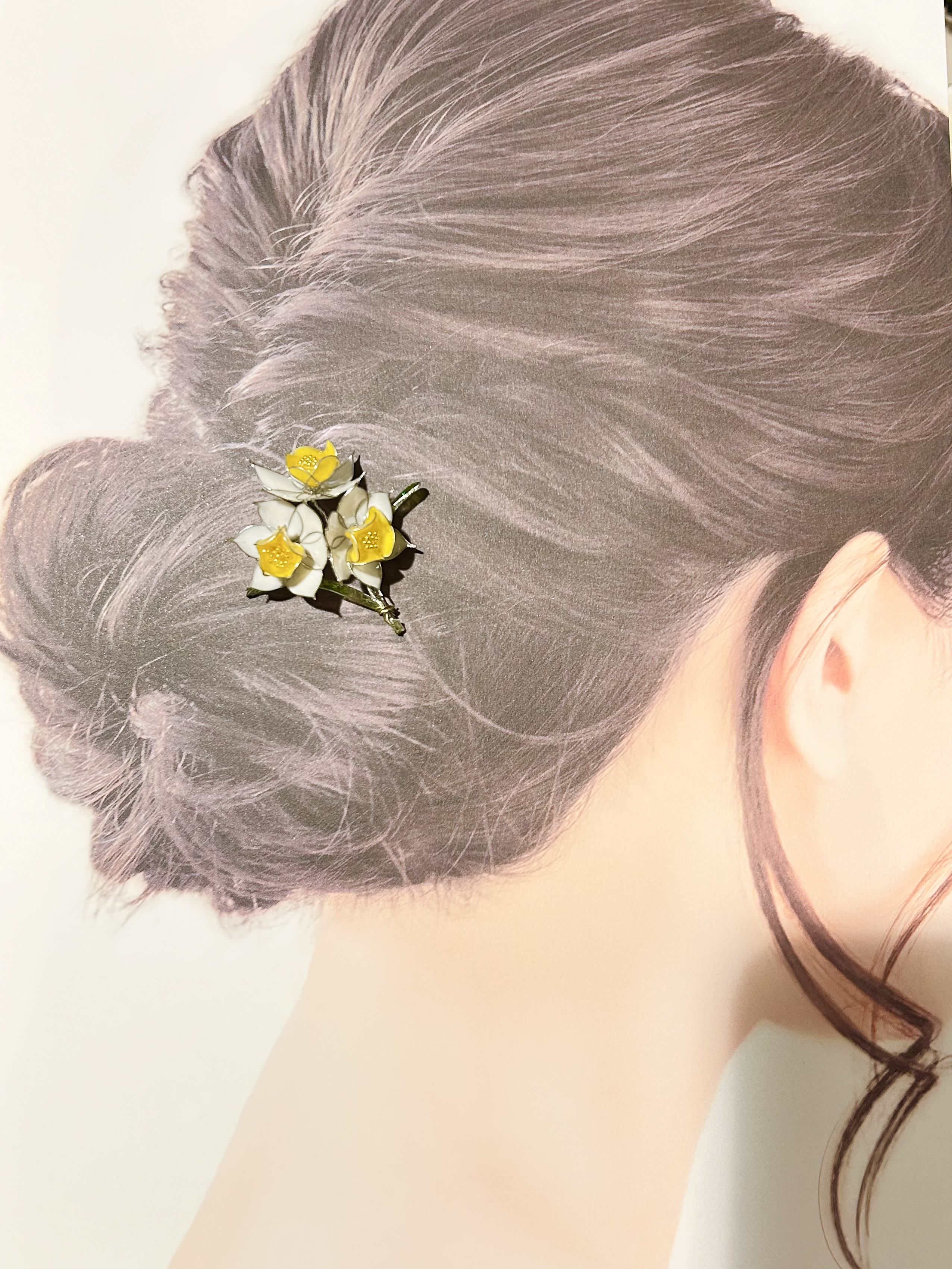 すいせんのポニーフック　春　白色　黄色　水仙