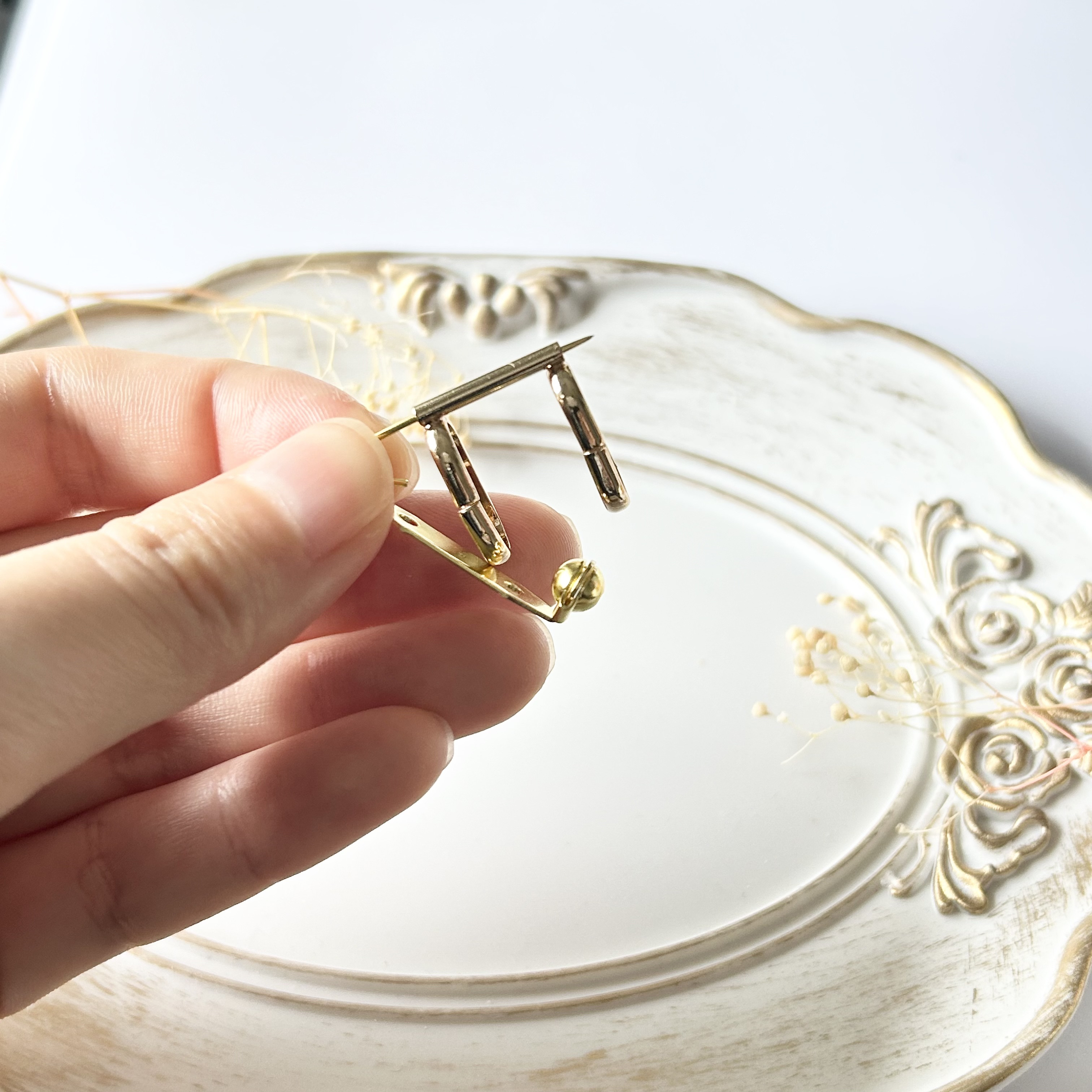 すいせんのポニーフック　春　白色　黄色　水仙