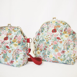 【限量樣品促銷】花卉幻想伽瑪口斜背包 第15張的照片