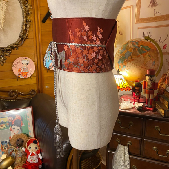 和洋折衷 帯 着物 和装 サッシュベルト 飾り帯 ウエストマーク リメイク ハンドメイド レトロ 古着 OB-87 3枚目の画像