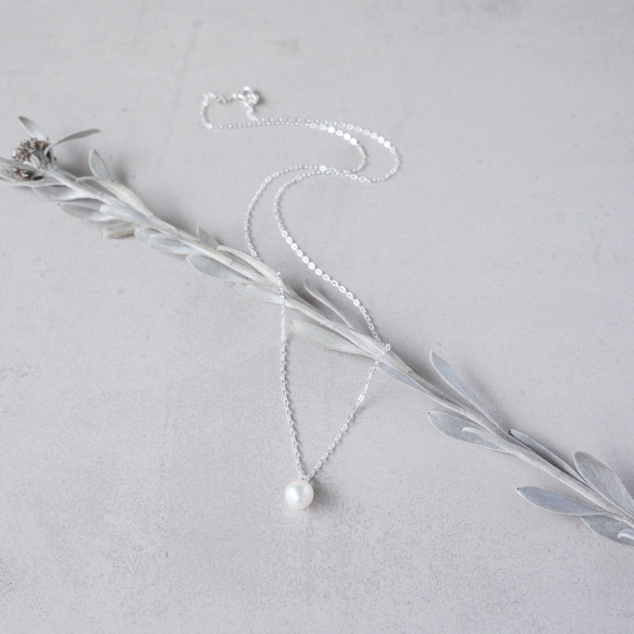 ♦︎ホワイト淡水パールの一粒ネックレス　sv９２５♦︎ 2枚目の画像