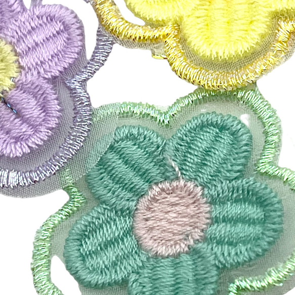 ワッペン 花 透明 花びら 植物 2個 4カラー ブローチ ハンドメイド 手芸 材料 pt-2408 6枚目の画像