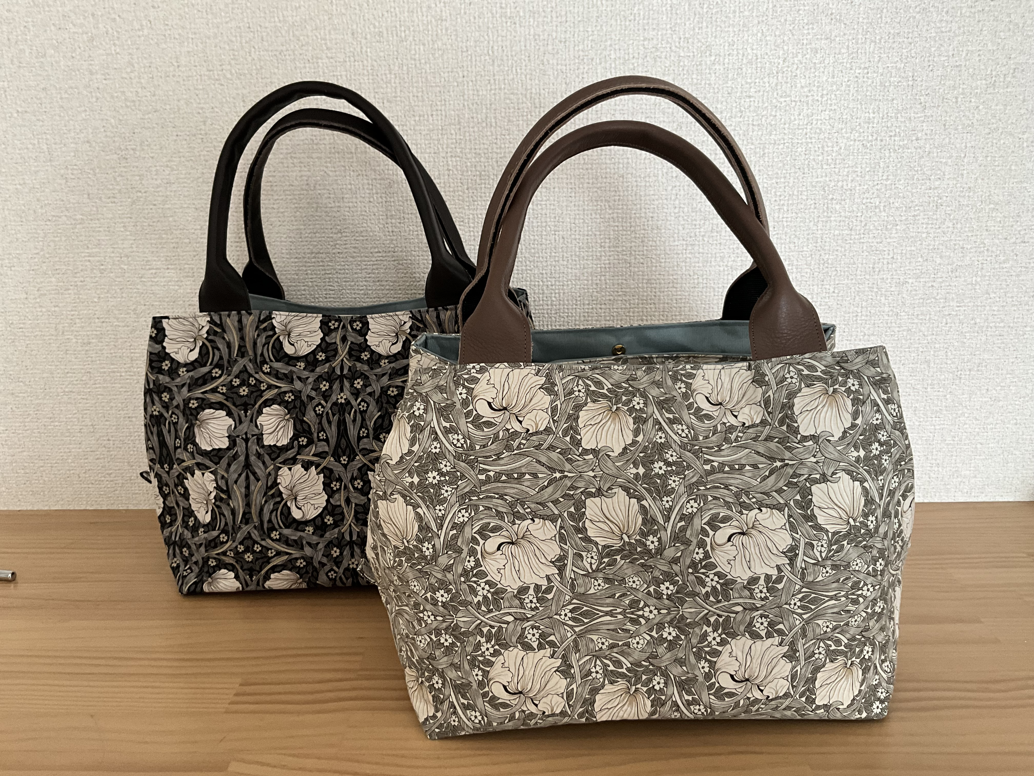 ハンドメイド　William Morris ボストンバッグ⑅︎◡̈︎* Sサイズ ウイリアムモリスピンパーネル(アイボリー．ブラック)ボストン