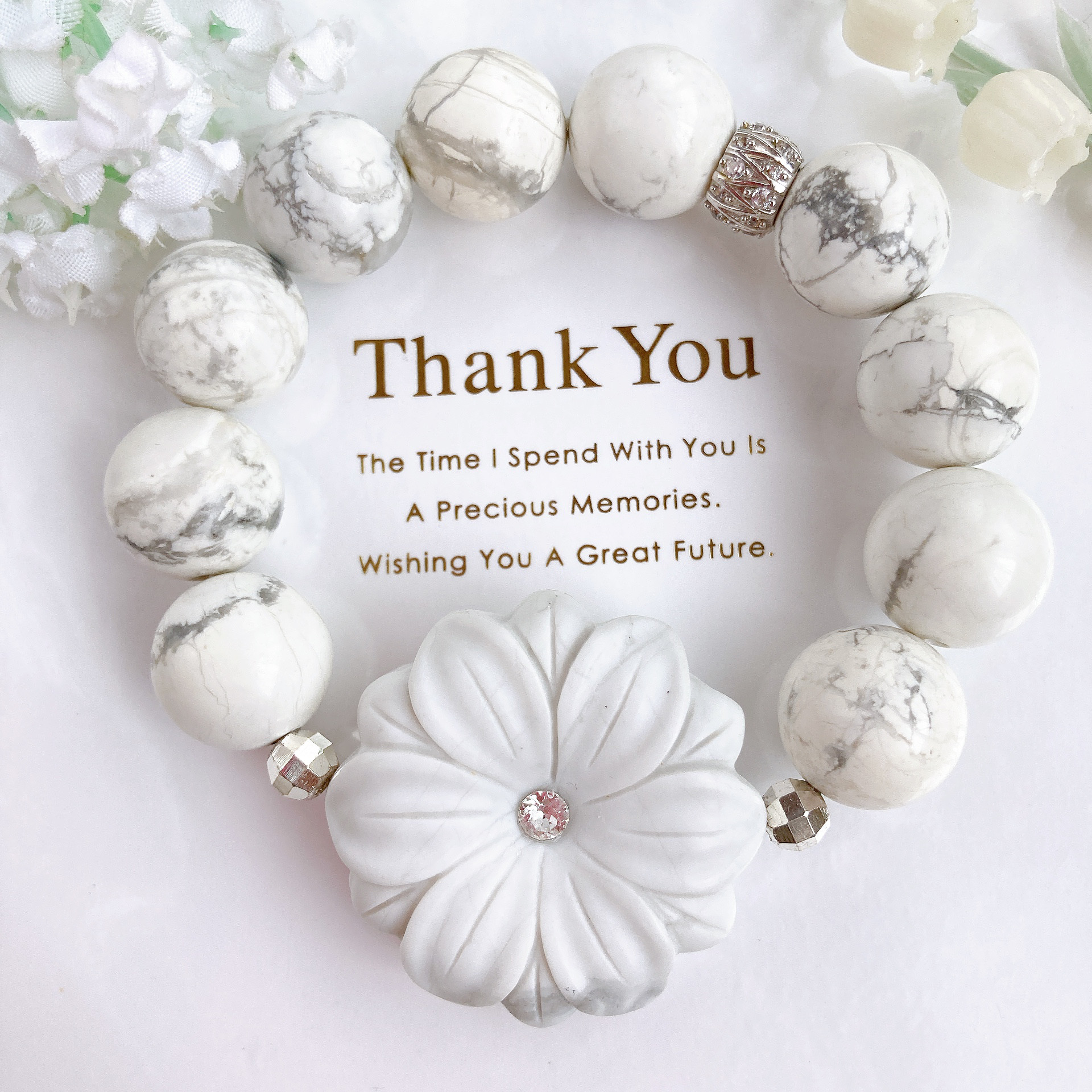 ˚✧₊⁎一点のみ˚✧₊⁎ 強力浄化˚✧₊⁎大粒ハウライトお花天然石ブレスレット