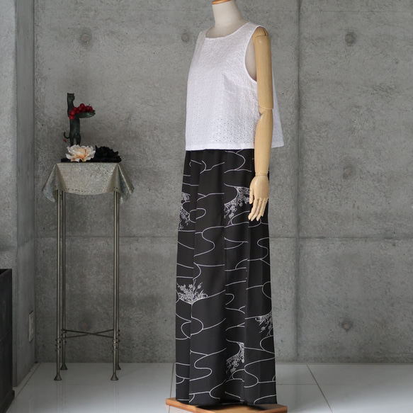 ロングスカート風のマキシパンツ　 フリーサイズ   　着物リメイク　 4枚目の画像