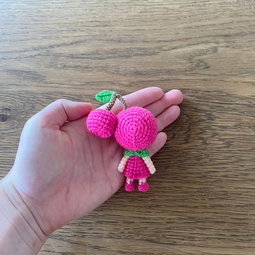 受注制作】小さなあみぐるみキーホルダー♪*さくらんぼちゃん 受注制作】小さなあみぐるみキーホルダー♪*さくらんぼちゃん