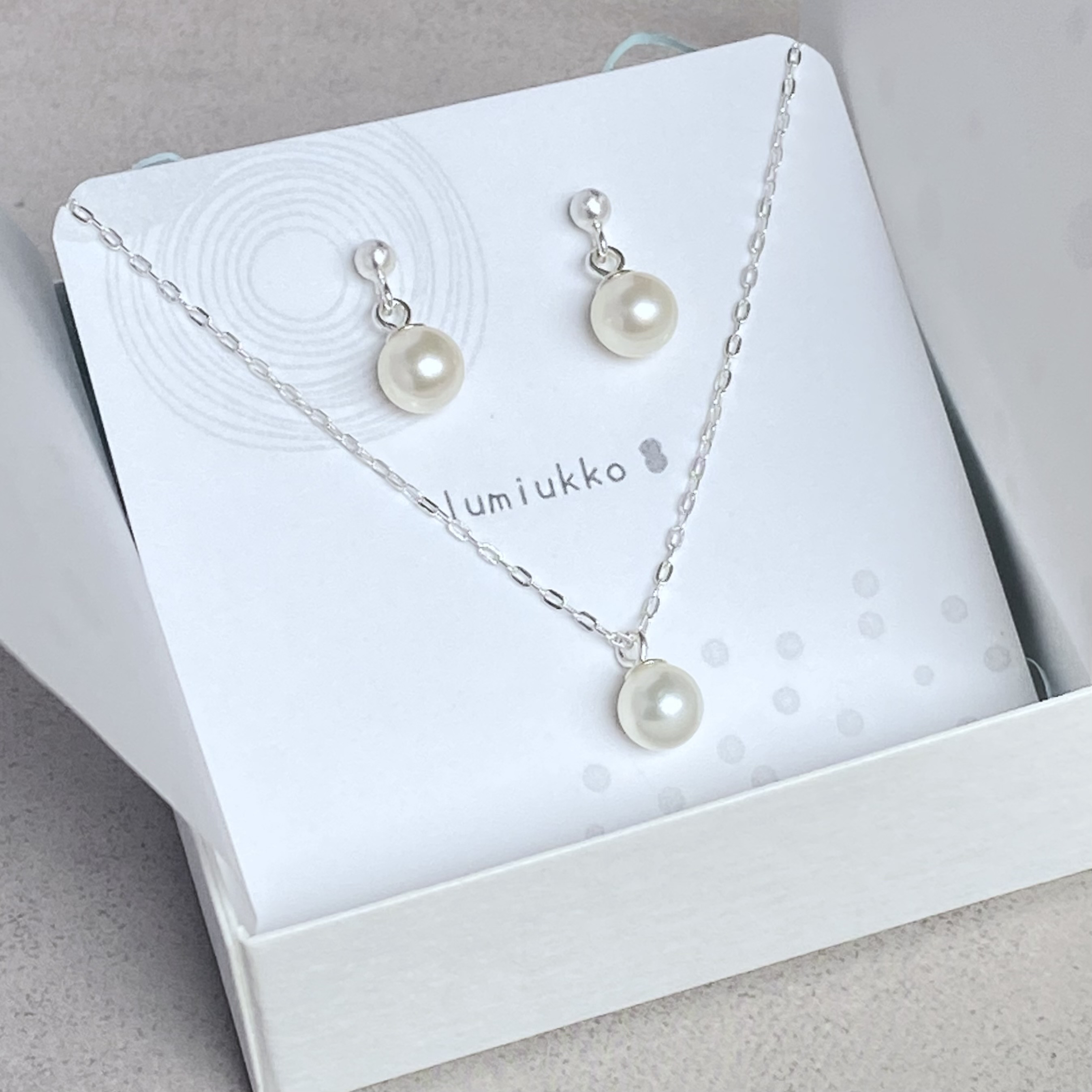 【セットでお得】♦︎ホワイト淡水パール一粒ネックレスとピアス♦︎