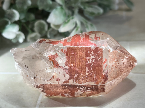 ブラジル ゴイアス州産　レッド　レムリアンシードクリスタル 原石　赤水晶 4枚目の画像