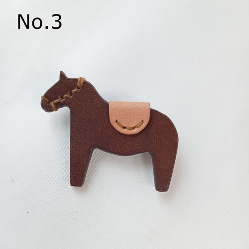 馬モチーフブローチ 本ヌメ革 ブローチ TORI WORKS 通販 17537647