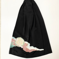 黒留袖着物リメイクウエストゴムロングスカート送料無料フリーサイズ1点物黒留袖着物リメイクロングスカートNO.1877 6枚目の画像