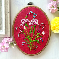 《受注製作》Carnations in the room 2024 手刺繍タペストリー 1枚目の画像