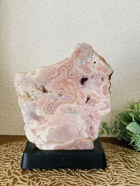 【希少】 特大　ピンクアメジスト✨　晶洞　原石　台座付き　置物 