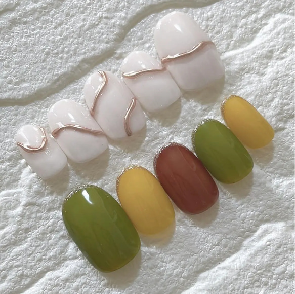 ニュアンスネイル ゴールド ジェルネイル ミラー フレンチネイル 大人  