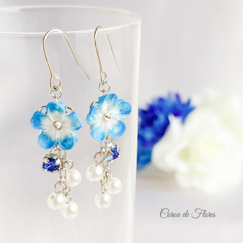 █かりもん★イヤリング ネモフィラの小さなピアス/イヤリング つまみ細工 正絹羽二重 シルク