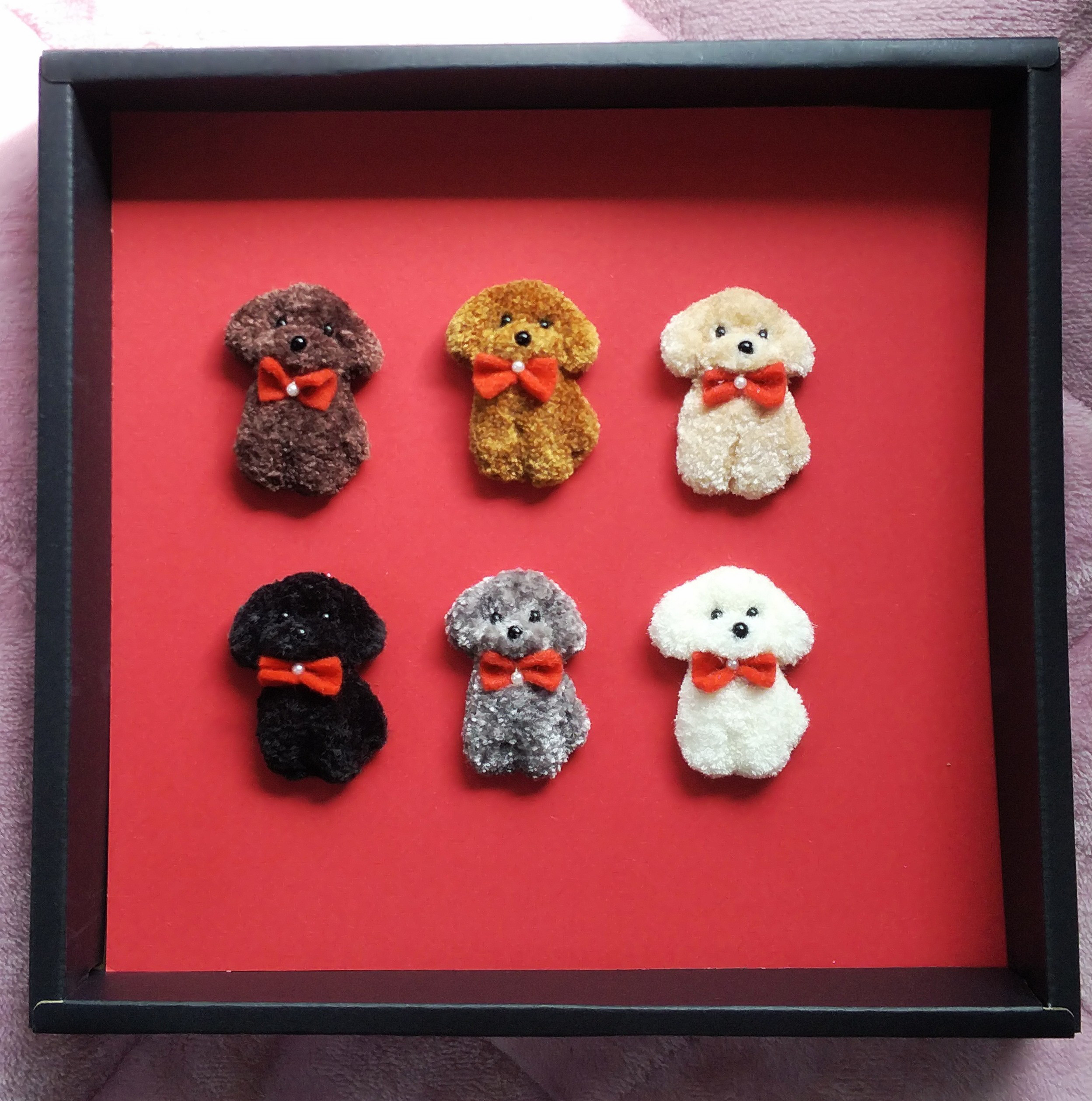トイプードルの刺繍【受注製作】 ブローチ キーホルダー