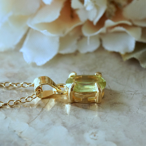 スフェーン黄緑カラーペンダント　(トップのみ) スフェーンペンダントトップ