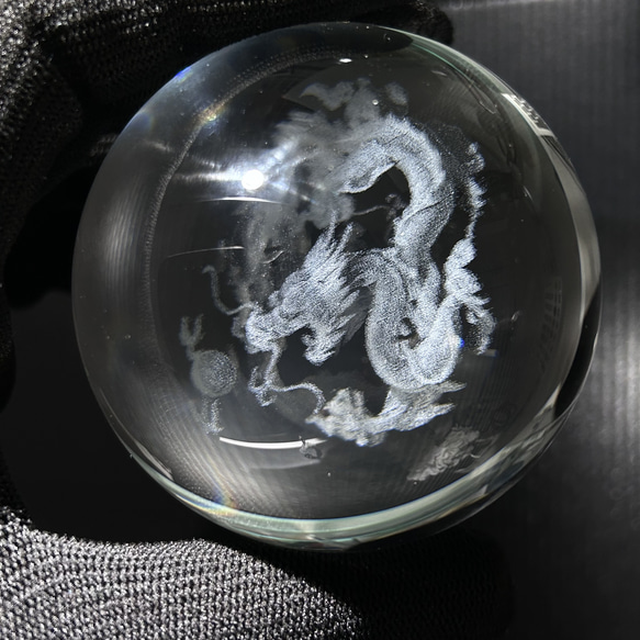 水晶スフィア　五爪皇帝龍　60ｍｍ　天然石インテリア　 2枚目の画像