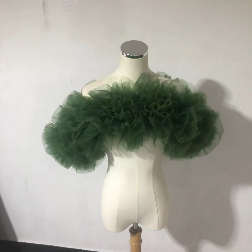 送料無料！ グリーン  ポンチョ ソフトチュール ラッフルフリル 　取り外しオフショルダー   グリー