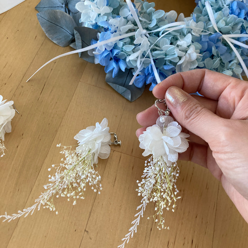 ◎プリザーブドフラワーピアス（イヤリング）／ピュアホワイト