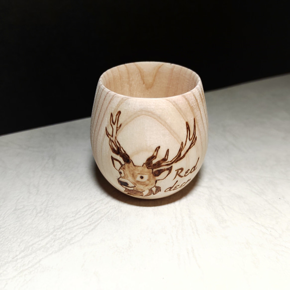 ヒノキが香る木製カップ　アカシカ 5枚目の画像
