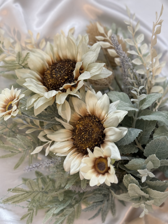 【受注制作】白いひまわりのブーケ（アーティシャルフラワー）夏ブーケ　リゾートブーケ 【受注制作】白いひまわりのブーケ（アーティシャルフラワー）夏ブーケ　リゾートブーケ P1592020084(12220円)