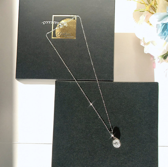 「四月生日石」水晶天然石手術不鏽鋼項鍊吊墜 第6張的照片