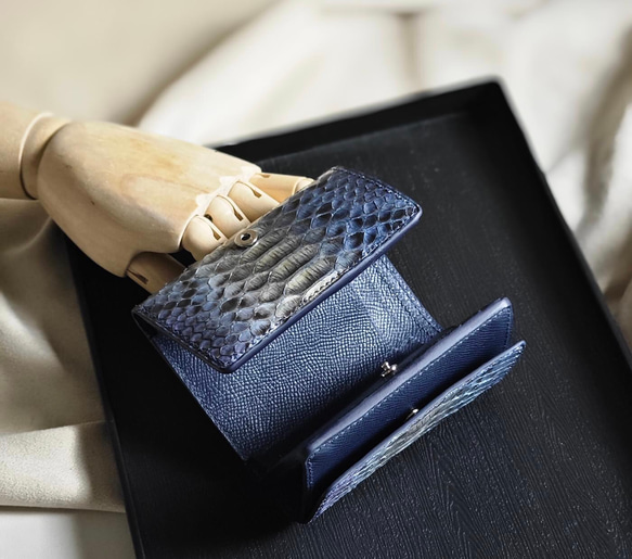 Python wallet handmade custom. パイソン革使用三つ折り財布 3枚目の画像
