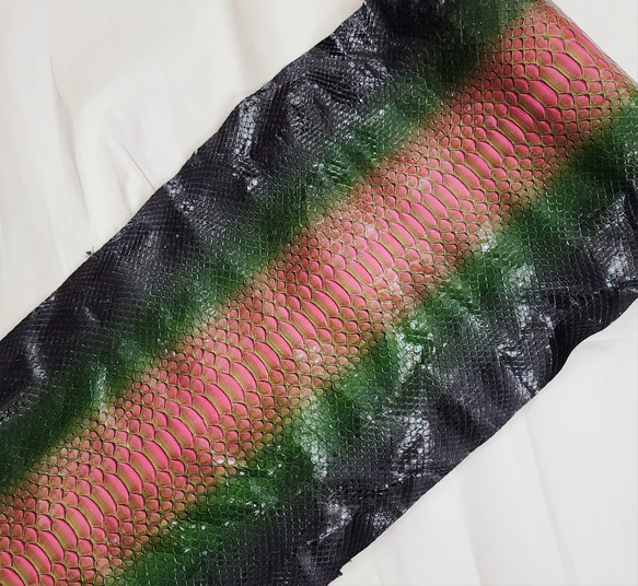 Python wallet handmade custom. パイソン革使用三つ折り財布 