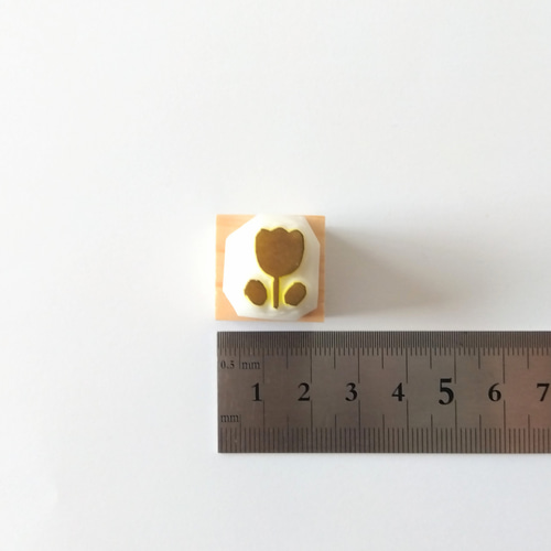 消しゴムはんこNo.385 ハリネズミとチューリップ 消しゴムはんこNo.385 ハリネズミとチューリップ 雑貨