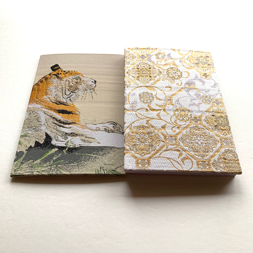 超貴重❤️令和４年信貴山❤️虎年終寅日御朱印帳❤️ 超貴重令和4年信貴山虎年終寅日御朱印帳 3 総本山