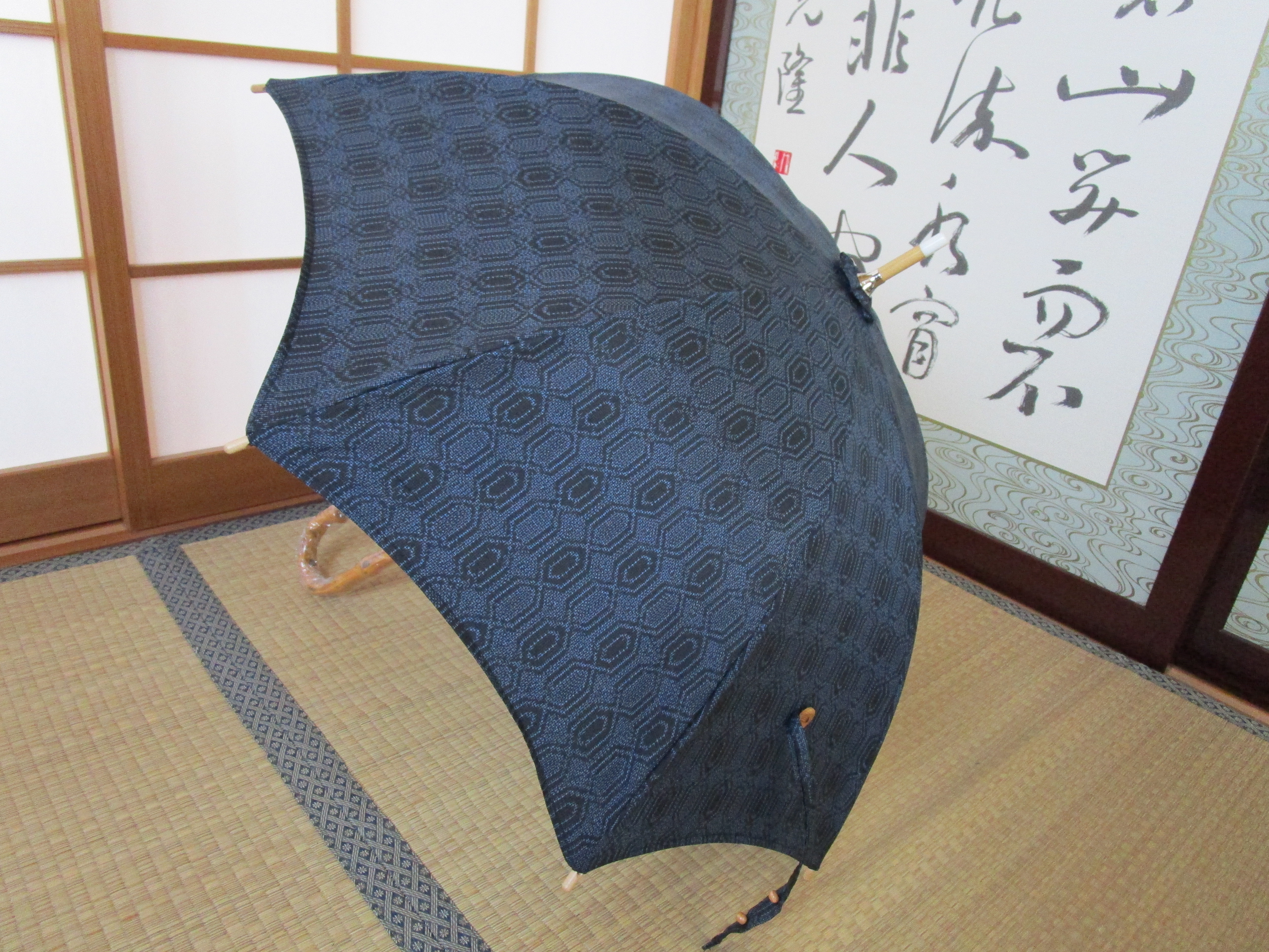 本場泥大島紬の着物から日傘（傘袋付き） 傘・日傘 MICHI 通販