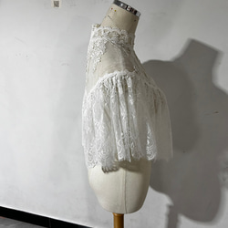 可憐な花刺繍のトップス ケープ マント ウエディングドレス ハイネック ボレロ 結婚式/花嫁 2枚目の画像