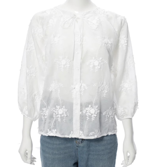 【人気】刺繍入りの白いシャツ　2024春　おしゃれブラウス　通勤　カーディガンジャケット 4枚目の画像