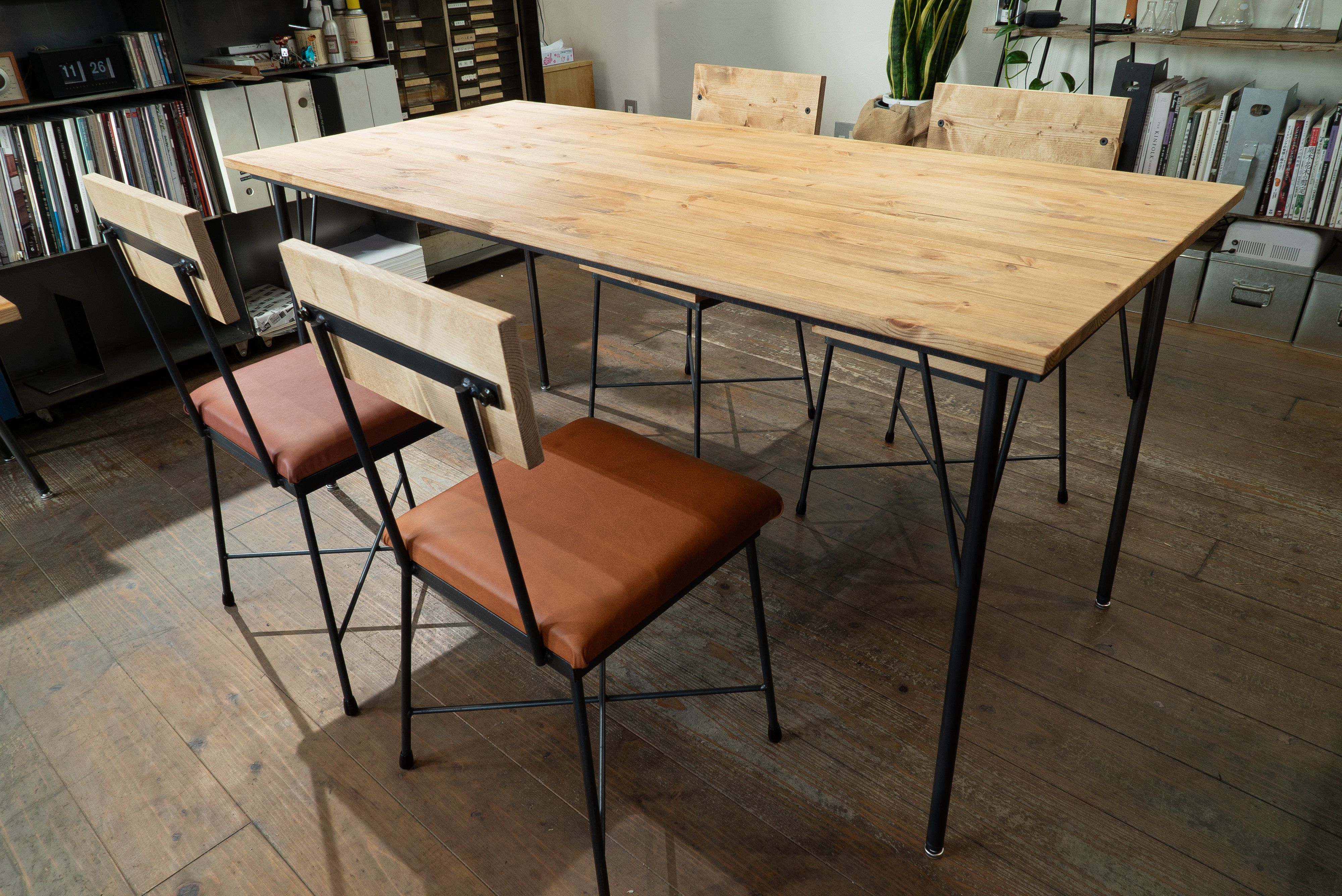 【送料無料】【セット割引】PINE DINING TABLE SET(テーブル1500、本革椅子4脚)
