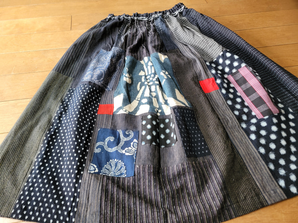着物リメイク　手作り　型染め　絣など　パッチ　ギャザースカート 8枚目の画像