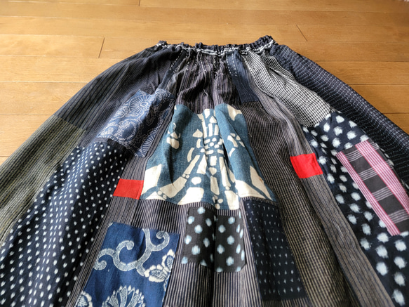 着物リメイク　手作り　型染め　絣など　パッチ　ギャザースカート 10枚目の画像